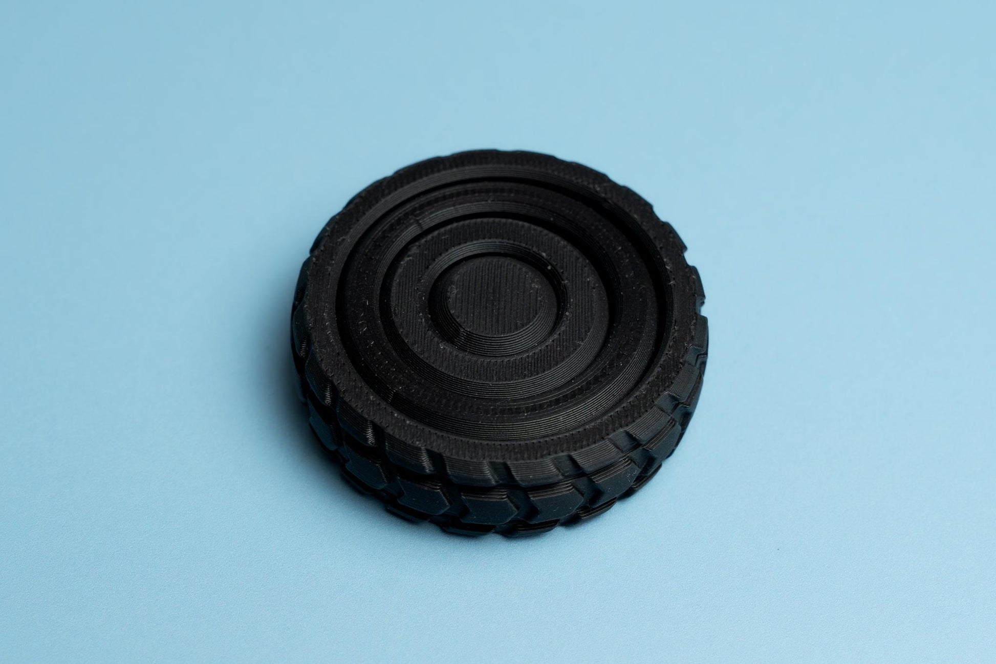 Tyre Gyro Spinner with Textured Edge